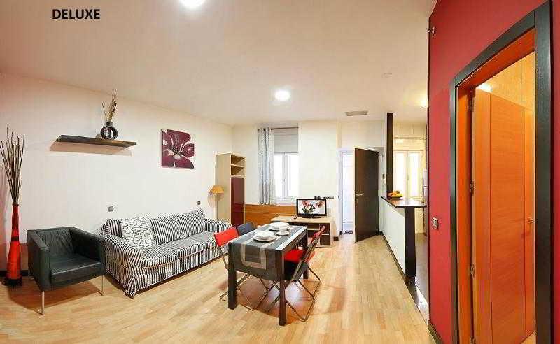 Apartamentos El Tiempo Madrid Exterior photo